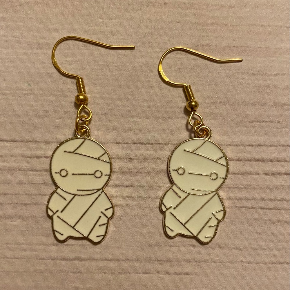 Halloween mummy earrings